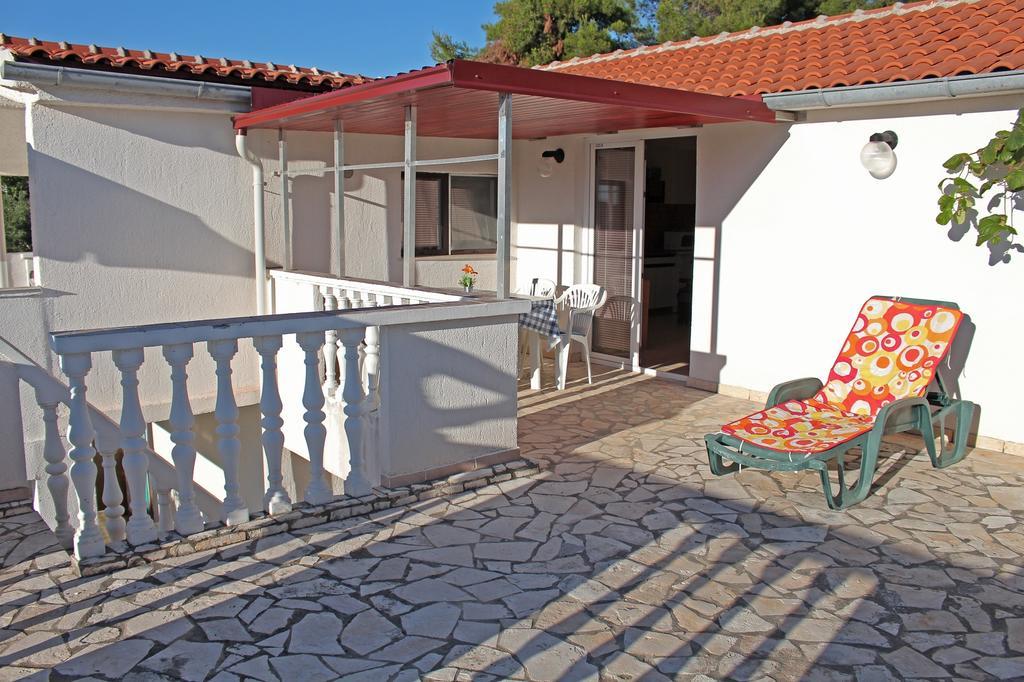 Apartments Mas-Rafaj Vir Exteriör bild